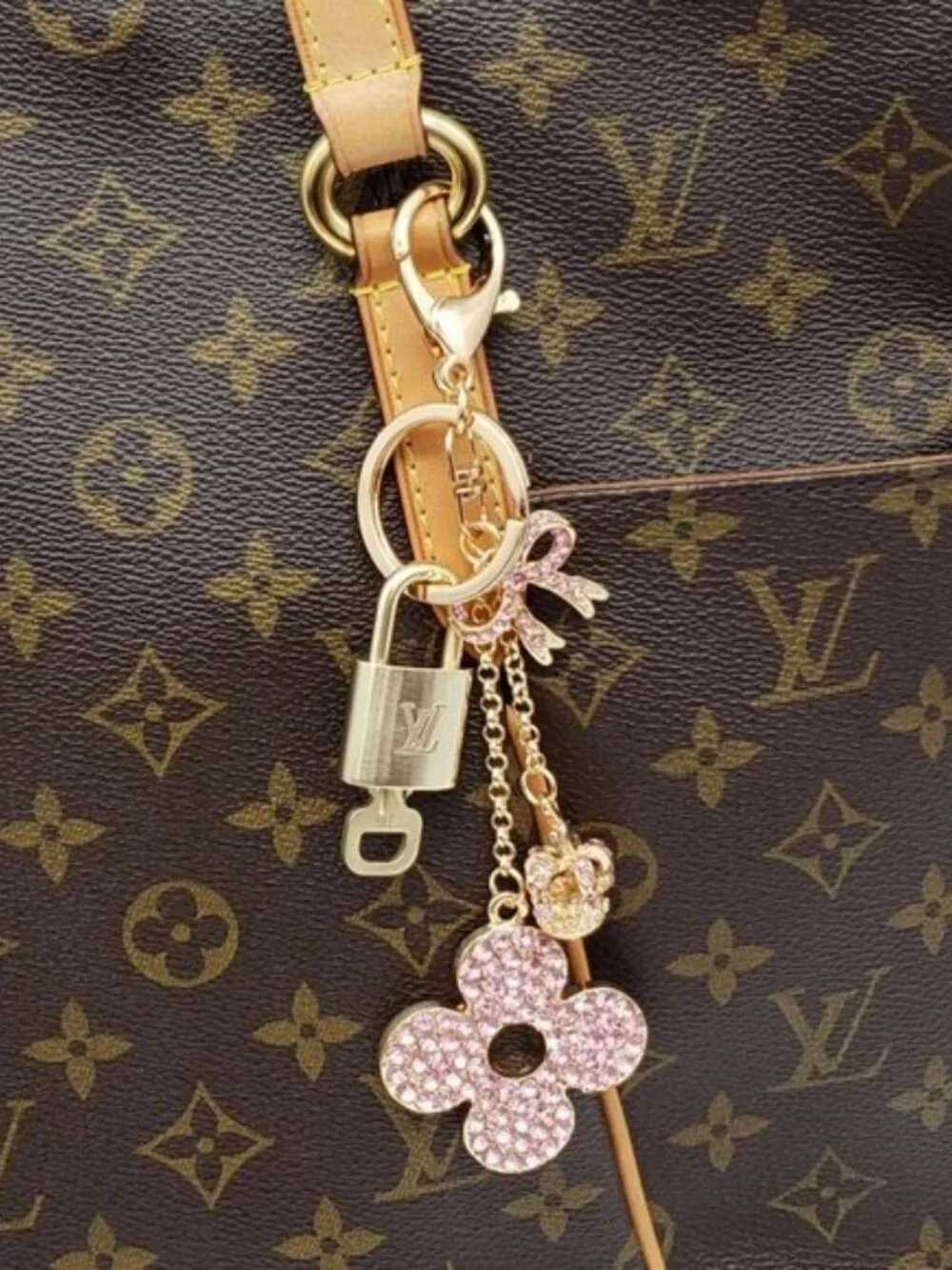 LV Authentic Gold Lock & Key 🔑 Luxury Bag Charm w/ Unbranded Flower Keychain